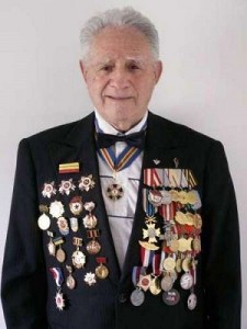 584eb4b5bd0470282b8b4a38